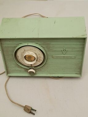 Vintage Portable Radio - Mint Green
